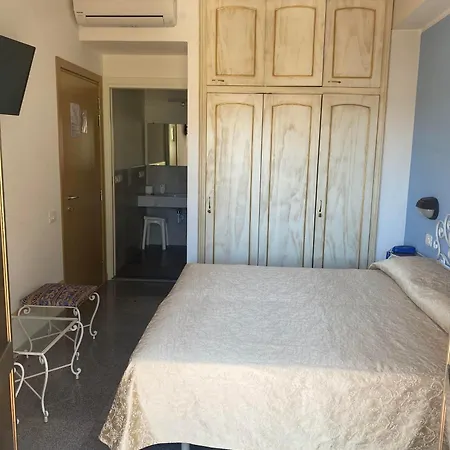 Paris 3* ريتشيوني